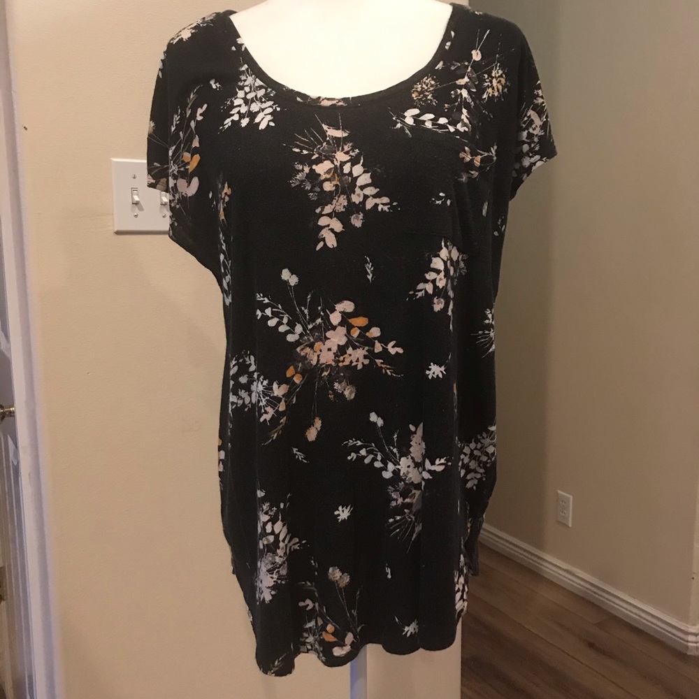 24/7 dolman-sleeve pocket tee from Maurices size L